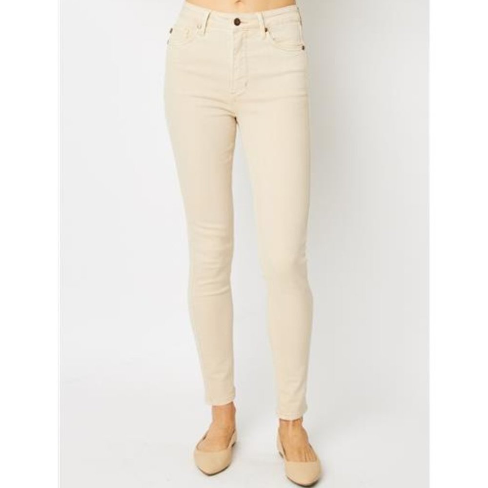 NWT Judy Blue Full Size Garment Dyed Tummy Control Skinny Jeans, in Bone 0-24W